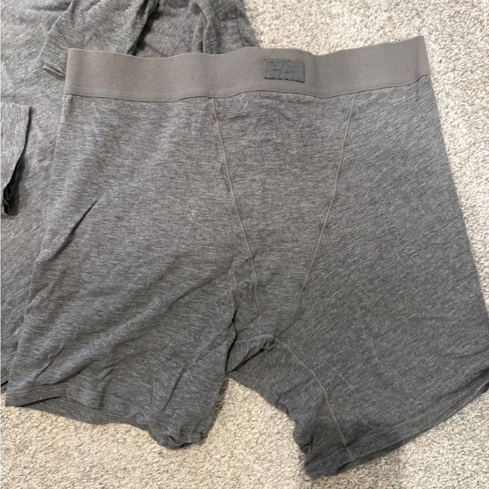 Women’s skims set
